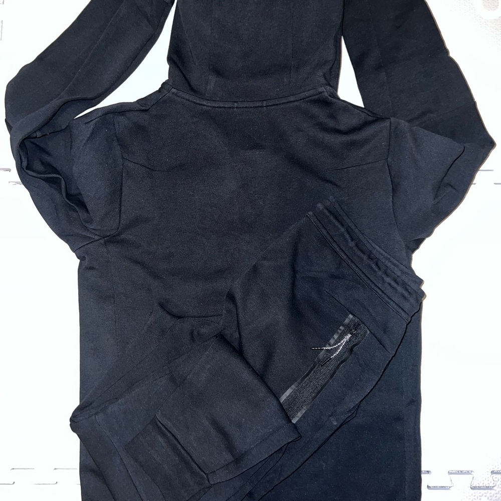 Nike Sportswear Tech Fleece Zip-up Hoodie and Joggers